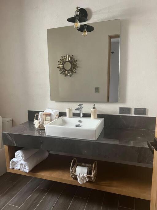 Exclusive Luxury With Rooftop Jacuzzi *