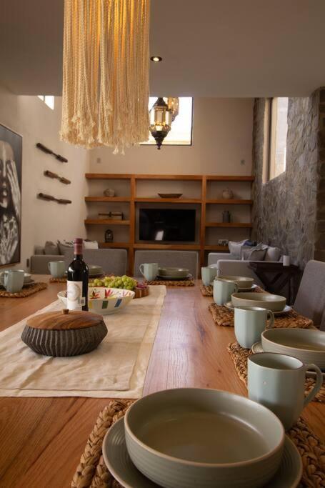 Exclusive Luxury With Rooftop Jacuzzi Holiday home *