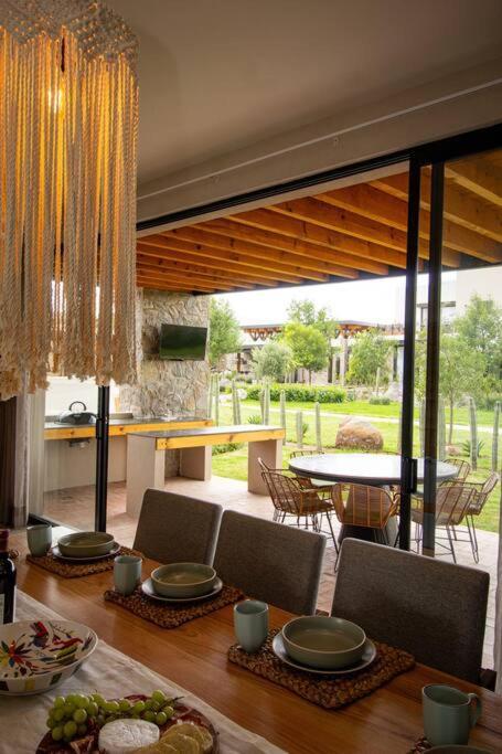 Exclusive Luxury With Rooftop Jacuzzi Holiday home *